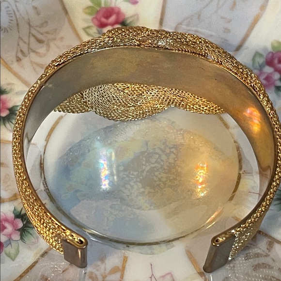 Vintage Woven Gold Mesh Cuff Bracelet - Picture 7 of 7